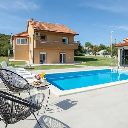 Villa Kuca Za Odmor S Bazenom Marijana *