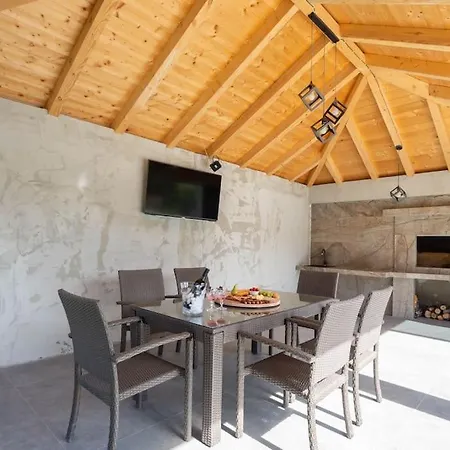 Villa Kuca Za Odmor S Bazenom Marijana Trilj